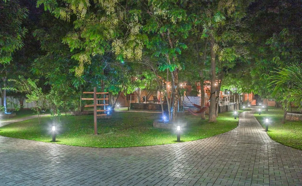 Tepraas Sigiriya Hotel